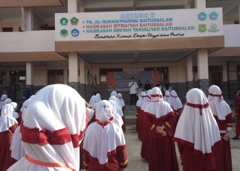 Siswa MI Baitussalam Gelar Try Out UM