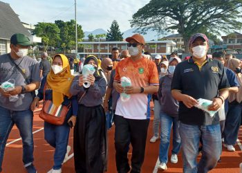 Peringati HPN 2022, Walikota dan Anggota PWI Edukasi Masyarakat Soal Kebersihan