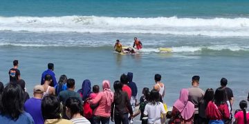 Lagi, Satu Wisatawan Asal Lampung Terseret Ombak Pantai Karanghawu Sukabumi