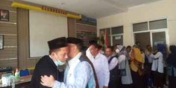 Reward UPZ Kecamatan Cicantayan Didapat Pemdes Cimahi di Acara Halal Bihalal