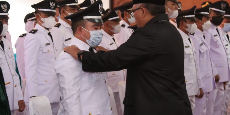 Bupati Sukabumi Lantik 70 Kepala Desa Terpilih Tahun 2022