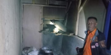 Rumah di Kadudampit Tiba-tiba Disambar Petir