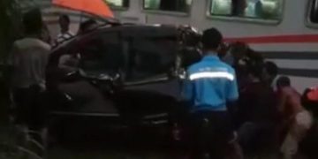 KA Pangrango Srempet Mobil di Kadupugur Cijalingan