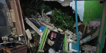 Longsor di Parungkuda Rusak Satu Rumah, Tiga Terancam