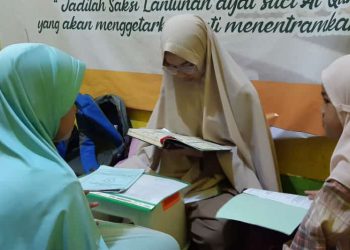 Santri Tahfidz Al-Qur’an Fathiyyah Zahra Abdul Karim Ikuti Ulangan Akhir Semester