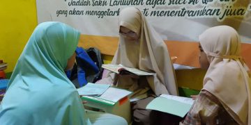 Santri Tahfidz Al-Qur’an Fathiyyah Zahra Abdul Karim Ikuti Ulangan Akhir Semester