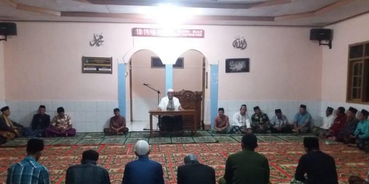 Rukun Warga 06 Antusias Ikuti Pengajian di Masjid Jami Baitussalam