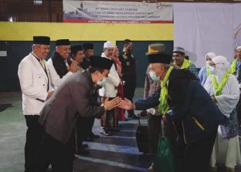 Ratusan Jemaah Haji Kloter 31, Dilepas Sekda di Pusbangdai Cikembang