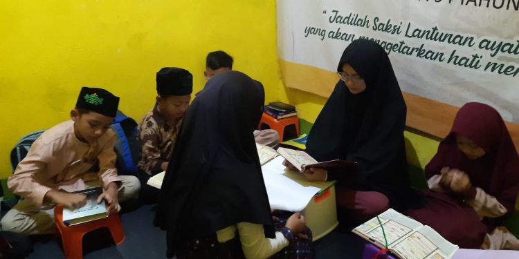 Tahfidz Al-Qur’an Fathiyyah Zahra Abdul Karim Buka Pendaftaran Santri Baru