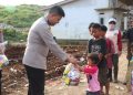 Aksi Sosial Kapolres Sukabumi untuk Anak-anak dan Keluarga Pemulung Sampah di TPA Cimenteng
