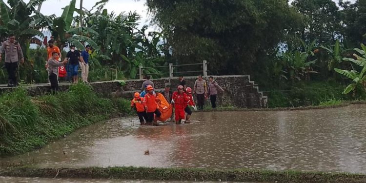 Kakek dan Cucu Warga Citamiang Kota Sukabumi Terseret Arus Sungai, Begini Kronologisnya