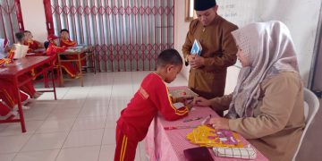 Kepala MI Baitussalam Laksanakan Supervisi Kelas
