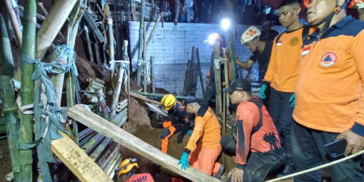 Dua Tewas Satu Selamat Tertimbun Longsoran di Kecamatan Cidahu