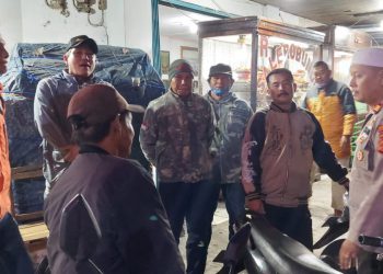 Kapolsek Cisaat Sambangi Pengemudi Opang, Perhatikan Keselamatan Diri