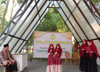 Santri Pesantren Tahfidz Al-Qur’an Fathiyyah Zahra Abdul Karim Tampil di Acara Haflah Akhirussanah Ke-1