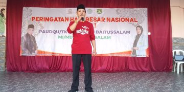 Kepala MI Baitussalam Buka Acara Kegiatan Sekaligus Do’a HUT RI Ke 77