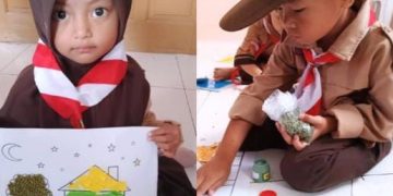 Siswa PaudQu Baitussalam Membuat Kreativitas Kolase Rumah Dari Robekan Kertas Origami Dan Kacang Hijau