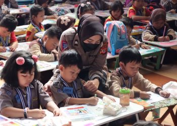Ratusan Anak TK Ikuti Lomba Kreatifitas di Harlantas Bhayangkara Ke 67 Polres Sukabumi Kota