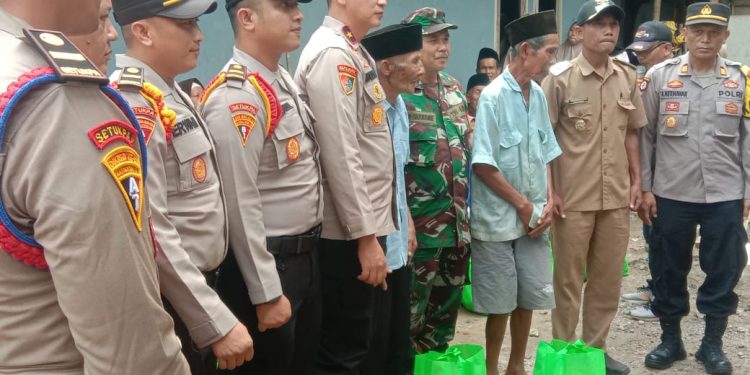 Siswa Setukpa Bangunkan Rumah Warga Cikidang Sukabumi