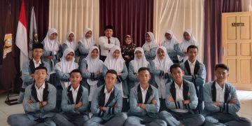 MA Baitussalam Lantik 19 Orang Pengurus OSIS  Masa Bakti 2022/2023
