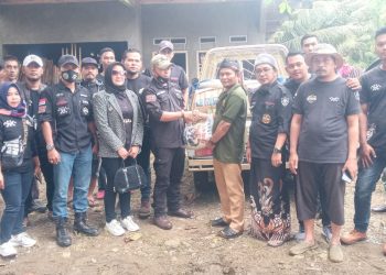 Komunitas B3DIL Salurkan Bantuan Sosial Kemanusiaan Korban Banjir Cikaso Cibitung