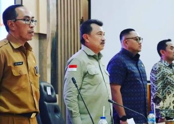 Sekda Terima Kunker Komisi V DPRD Provinsi dan Bahas USB di SMAN 1 Kalapanunggal