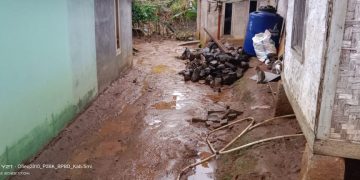 Banjir Rendam 3 Rumah Warga Gegerbitung, ini Penyebabnya!