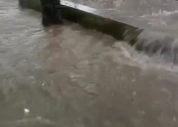 Banjir di Desa Pondokaso Landeuh Parungkuda Rendam 7 Rumah Warga