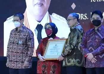 Pemkab Sukabumi Raih Penghargaan Terbaik Kualitas JPT Tahun 2022 di Yogyakarta