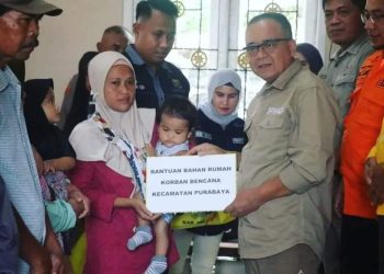 Wabup Salurkan Bantuan untuk Korban Bencana di Purabaya