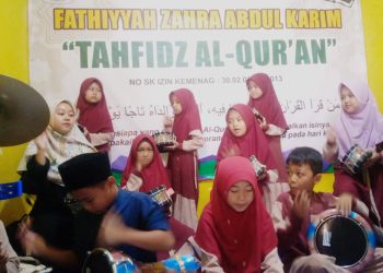 Santri Tahfidz Al-Qur’an Fathiyyah Zahra Abdul Karim Terus Berlatih, Persiapkan Acara Maulid Nabi Muhammad SAW.