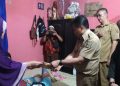 Kadisdik Kabupaten Sukabumi Sambangi Siswi SMPN yang Divonis Kanker Tulang
