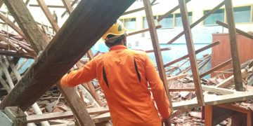 Angin Kencangan Sebabkan Atap SDN di Cicurug Ambruk