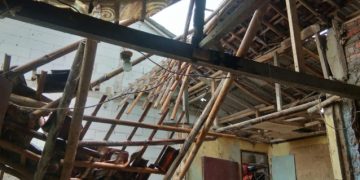 Satu Rumah Ambruk di Kecamatan Nagrak, Ini Penyebabnya!