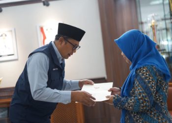 Wali Kota Sukabumi Salurkan Bantuan Bagi MDTA dan Ponpes Binaan