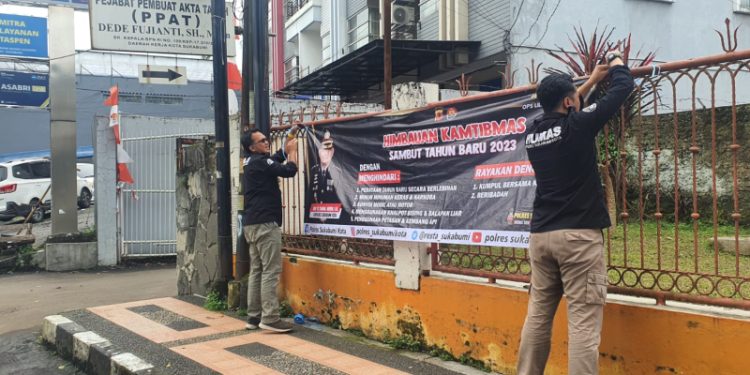 Polres Sukabumi Kota Pasang Spanduk Imbauan Jelang Tahun Baru 2023