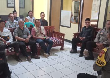 Polsek Cikembar Gelar Jumat Curhat Bersama Masyarakat