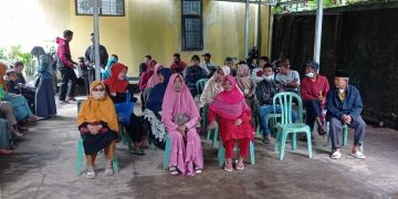 Puluhan Warga Nagrak Sumringah Terima Bantuan Dana Gempa