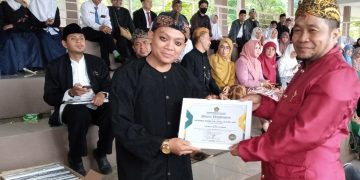 HAB Kemenag RI Ke 77, Iim Abdul Karim Raih Penghargaan