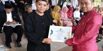 MI Baitussalam Raih Penghargaan sebagai Lembaga Berprestasi