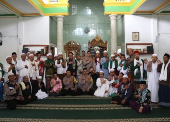 Jumat Curhat Kapolres Sukabumi “AA Dede Curhat Dong”