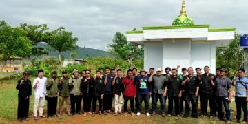 Jumat Menanam Bersama Akademi Dakwah Al-Bukhori Kecamatan Ciemas