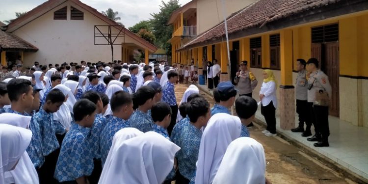 “Goes To School” Polsek Warungkiara di SMP Negeri 3