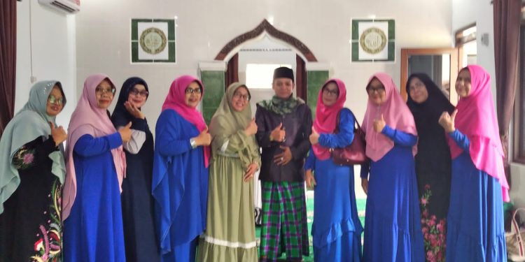 Ustadz Iim Abdul Karim Isi Ceramah di Masjid Ar-Rifaiyah, Peringati Isra Mi’raj Nabi Muhammad SAW 1444 H