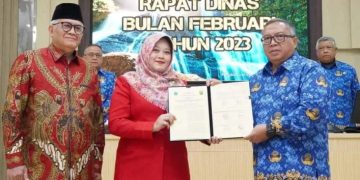 Pemkab Sukabumi Teken MoU dengan Politeknik Tiara Bunda