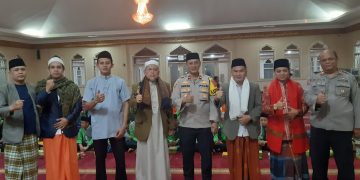 Kapolsek Cisaat Hadiri Peringatan Isra Mi’raj Nabi Muhammad SAW 1444 H di Masjid Besar Qubbatul Islam