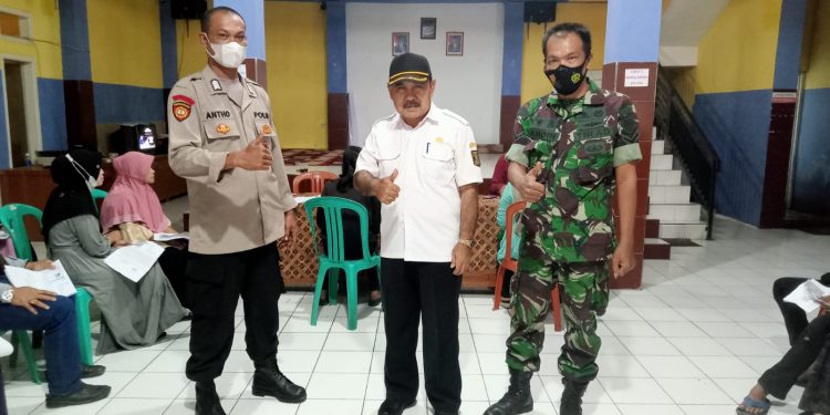 Sinergitas TNI-Polri Sambangi Kantor Desa Selajambe Cisaat