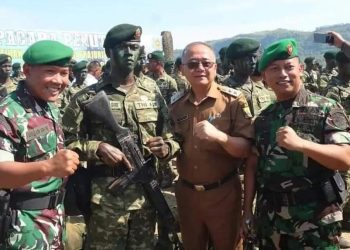 Wabup Dampingi Pangkostrad Pada Penutupan Latihan Standarisasi Prajurit Kostrad Gelombang XIV