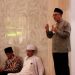 Muhibah Ramadan di Masjid Al-Hurriyah, Wabub Berikan Sertifikat Halal dari Kemenag