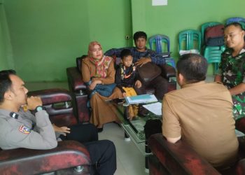 Sinergitas TNI-Polri Sambangi Kantor Desa Nagrak Cisaat